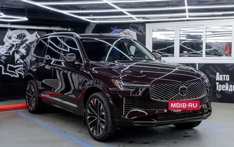 Volvo XC90 II рестайлинг, 2025 год, 10 900 000 рублей, 3 фотография