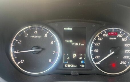 Mitsubishi Outlander III рестайлинг 3, 2015 год, 1 640 000 рублей, 13 фотография