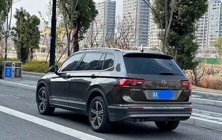 Volkswagen Tiguan II, 2021 год, 1 552 000 рублей, 4 фотография
