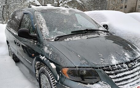 Chrysler Town & Country IV, 2004 год, 490 000 рублей, 6 фотография