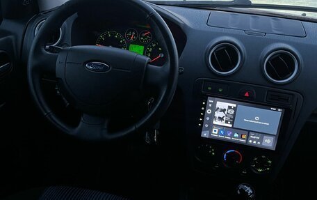 Ford Fusion I, 2006 год, 335 000 рублей, 10 фотография