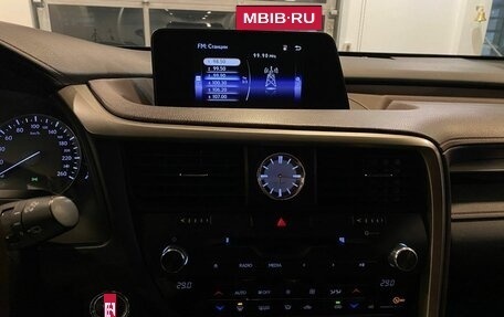 Lexus RX IV рестайлинг, 2017 год, 3 170 000 рублей, 13 фотография