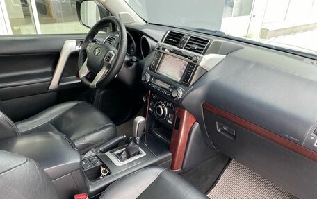 Toyota Land Cruiser Prado 150 рестайлинг 2, 2014 год, 3 399 000 рублей, 7 фотография