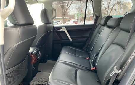 Toyota Land Cruiser Prado 150 рестайлинг 2, 2014 год, 3 399 000 рублей, 19 фотография