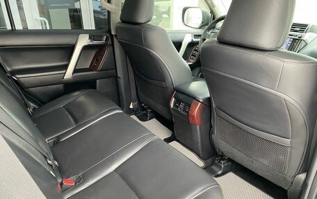 Toyota Land Cruiser Prado 150 рестайлинг 2, 2014 год, 3 399 000 рублей, 16 фотография