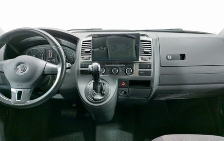 Volkswagen Caravelle T5, 2013 год, 2 299 000 рублей, 12 фотография