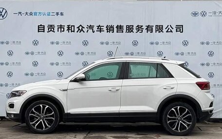 Volkswagen T-Roc I, 2023 год, 1 650 000 рублей, 7 фотография