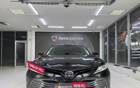 Toyota Camry, 2018 год, 2 780 000 рублей, 2 фотография
