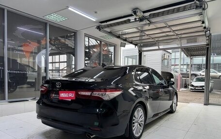 Toyota Camry, 2018 год, 2 780 000 рублей, 4 фотография