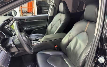 Toyota Camry, 2018 год, 2 780 000 рублей, 7 фотография