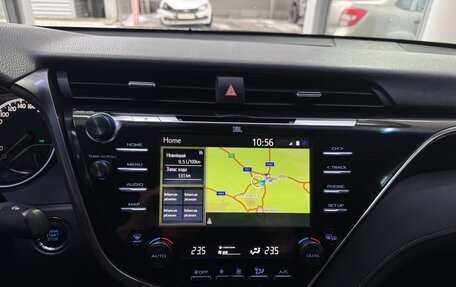 Toyota Camry, 2018 год, 2 780 000 рублей, 16 фотография