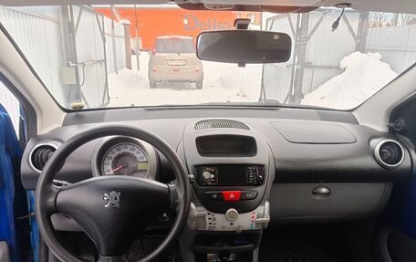 Peugeot 107 I рестайлинг, 2011 год, 365 000 рублей, 9 фотография