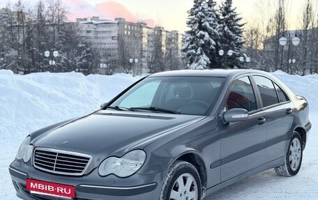 Mercedes-Benz C-Класс, 2004 год, 380 000 рублей, 2 фотография