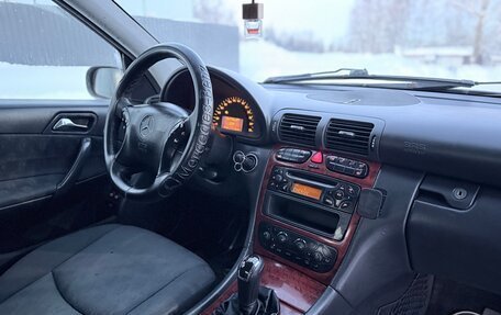 Mercedes-Benz C-Класс, 2004 год, 380 000 рублей, 26 фотография