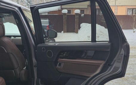 Land Rover Range Rover IV рестайлинг, 2019 год, 9 500 000 рублей, 17 фотография