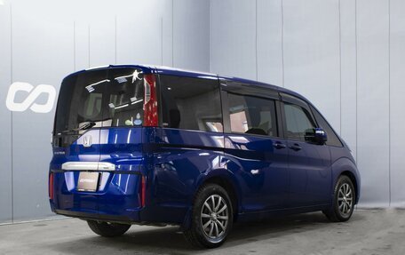 Honda Stepwgn IV, 2016 год, 1 980 000 рублей, 2 фотография