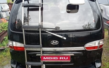 Hyundai Starex I рестайлинг, 2004 год, 850 000 рублей, 2 фотография