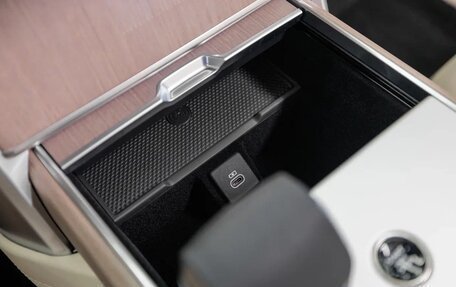 Land Rover Range Rover IV рестайлинг, 2025 год, 25 990 000 рублей, 15 фотография