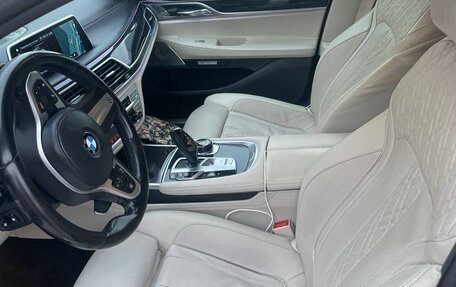 BMW 7 серия, 2016 год, 2 850 000 рублей, 6 фотография