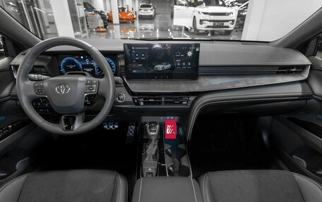 Toyota Camry, 2025 год, 4 275 000 рублей, 8 фотография