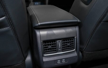 Toyota Camry, 2025 год, 4 275 000 рублей, 14 фотография