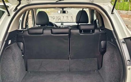 Honda Vezel, 2022 год, 1 330 000 рублей, 17 фотография
