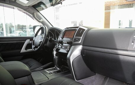 Toyota Land Cruiser 200, 2012 год, 3 798 000 рублей, 22 фотография