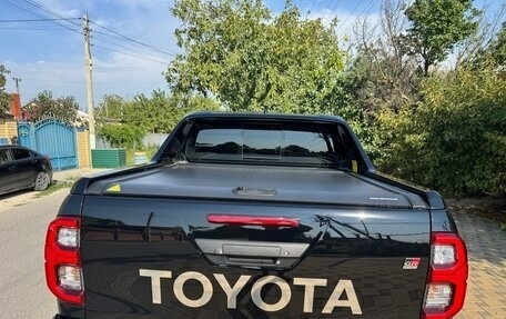 Toyota Hilux VIII, 2023 год, 7 200 000 рублей, 12 фотография