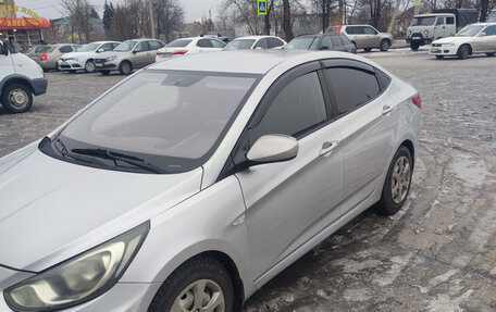 Hyundai Solaris II рестайлинг, 2014 год, 860 000 рублей, 8 фотография