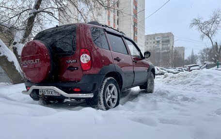 Chevrolet Niva I рестайлинг, 2012 год, 470 000 рублей, 4 фотография