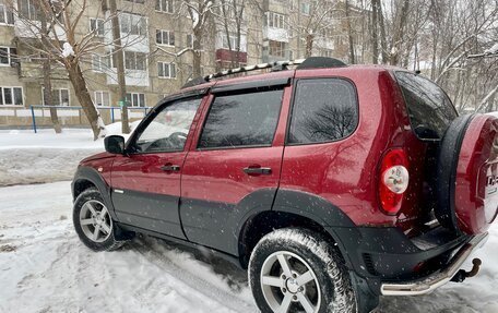 Chevrolet Niva I рестайлинг, 2012 год, 470 000 рублей, 6 фотография