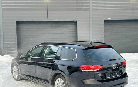 Volkswagen Passat B8 рестайлинг, 2017 год, 1 799 000 рублей, 4 фотография