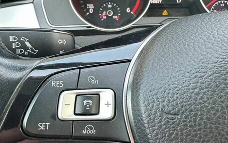 Volkswagen Passat B8 рестайлинг, 2017 год, 1 799 000 рублей, 13 фотография