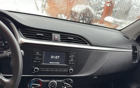 KIA Rio IV, 2021 год, 1 600 000 рублей, 5 фотография