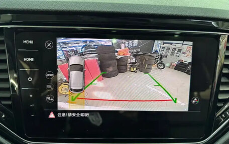 Volkswagen T-Roc I, 2023 год, 1 697 000 рублей, 15 фотография