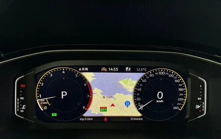 Volkswagen T-Roc I, 2023 год, 1 697 000 рублей, 14 фотография