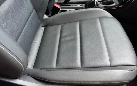 Volkswagen T-Roc I, 2023 год, 1 697 000 рублей, 21 фотография