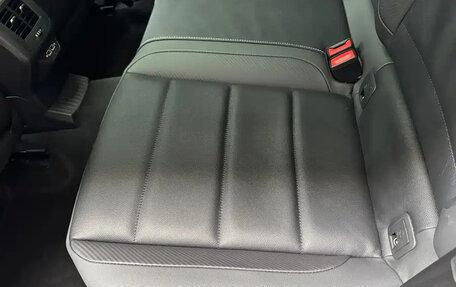 Volkswagen T-Roc I, 2023 год, 1 697 000 рублей, 19 фотография