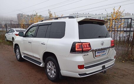 Toyota Land Cruiser 200, 2021 год, 7 393 850 рублей, 4 фотография