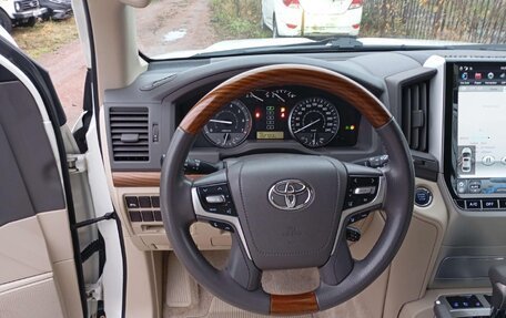 Toyota Land Cruiser 200, 2021 год, 7 393 850 рублей, 7 фотография