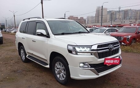 Toyota Land Cruiser 200, 2021 год, 7 393 850 рублей, 2 фотография