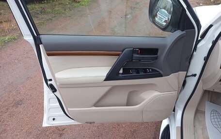 Toyota Land Cruiser 200, 2021 год, 7 393 850 рублей, 10 фотография