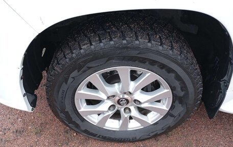 Toyota Land Cruiser 200, 2021 год, 7 393 850 рублей, 13 фотография