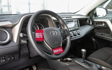 Toyota RAV4, 2013 год, 1 828 000 рублей, 13 фотография