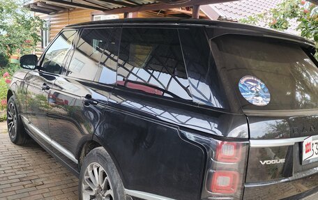 Land Rover Range Rover IV рестайлинг, 2013 год, 2 700 000 рублей, 2 фотография