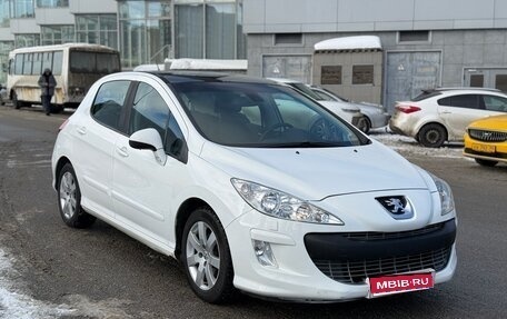 Peugeot 308 II, 2011 год, 719 990 рублей, 1 фотография