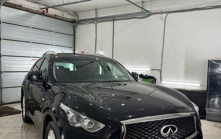 Infiniti QX70, 2017 год, 2 450 000 рублей, 8 фотография