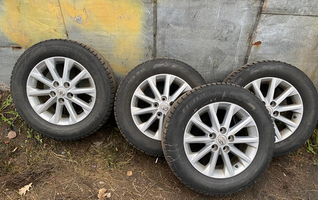 Toyota Prius Alpha I (ZVW40/41), 2011 год, 1 250 000 рублей, 16 фотография