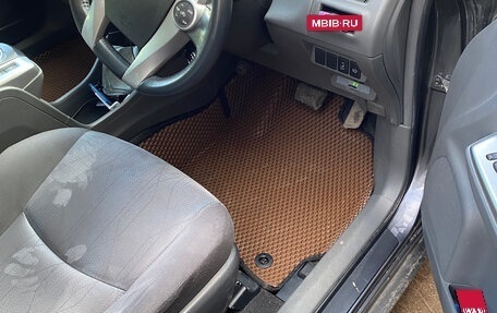 Toyota Prius Alpha I (ZVW40/41), 2011 год, 1 250 000 рублей, 9 фотография