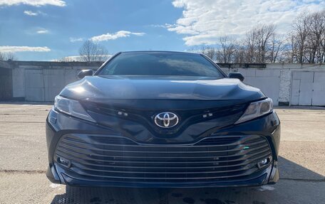 Toyota Camry, 2019 год, 2 350 000 рублей, 11 фотография
